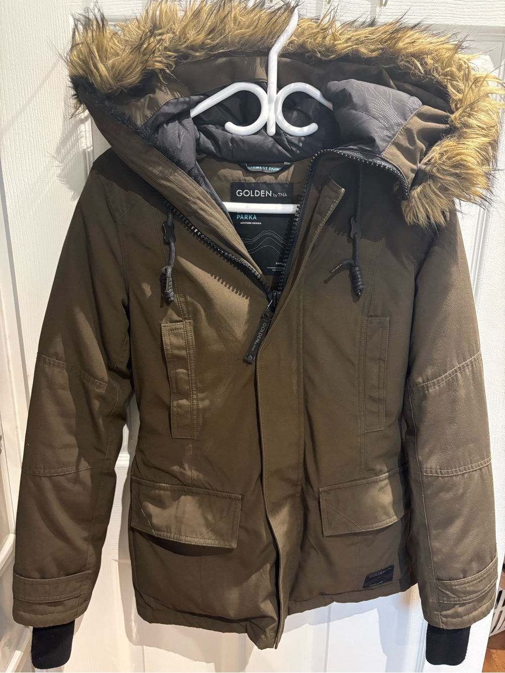 Aritzia Golden by TNA Larsen Parka